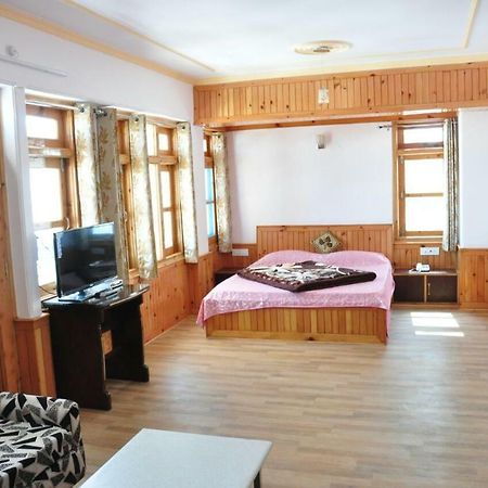 ناركاندا Sara Hotel المظهر الخارجي الصورة