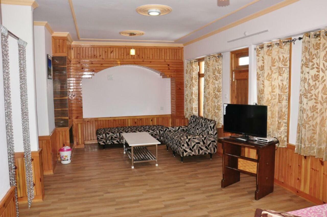 ناركاندا Sara Hotel المظهر الخارجي الصورة